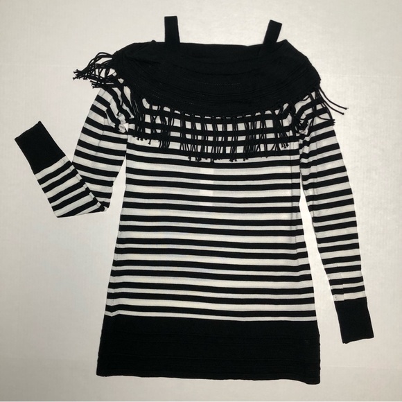 ⭐️NEW⭐️White House Black Market WHBM Strip Off-The-Shoulder Fringe Tunic Sweater - Picture 2 of 7